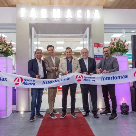 Farmacias del Ahorro abrió en Interlomas su sucursal con mayor integración tecnológica, con diagnóstico digital, servicios automatizados y energía solar.
