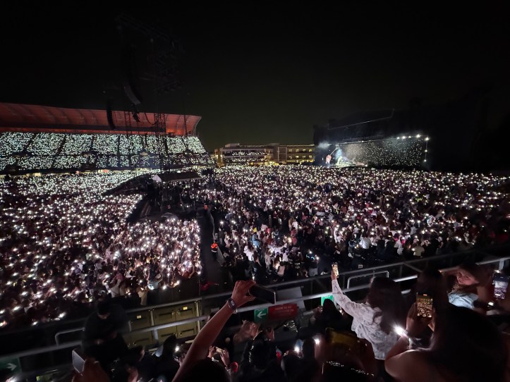 A un año de patrocinar el Estadio GNP, AT&T México reporta mayor afinidad de marca tras entregar 8 mil boletos en 55 conciertos como parte de su estrategia comercial.