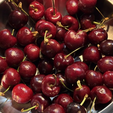 La temporada 2026 de cerezas de verano alcanza una cosecha récord. Conoce sus beneficios para la salud, cuándo comprarlas y por qué habrá mayor oferta en México.